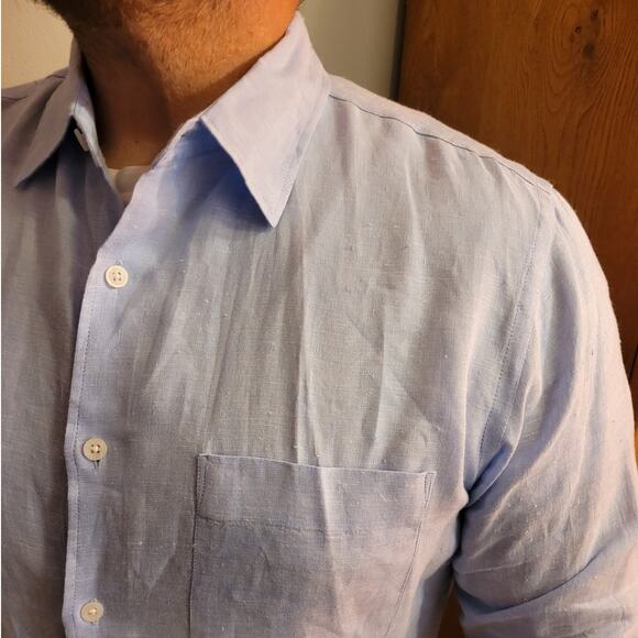 UNIQLO Linen Light Blue Button Down Shirt L Coastal Minimalist Old Money Neutral - Picture 2 of 8